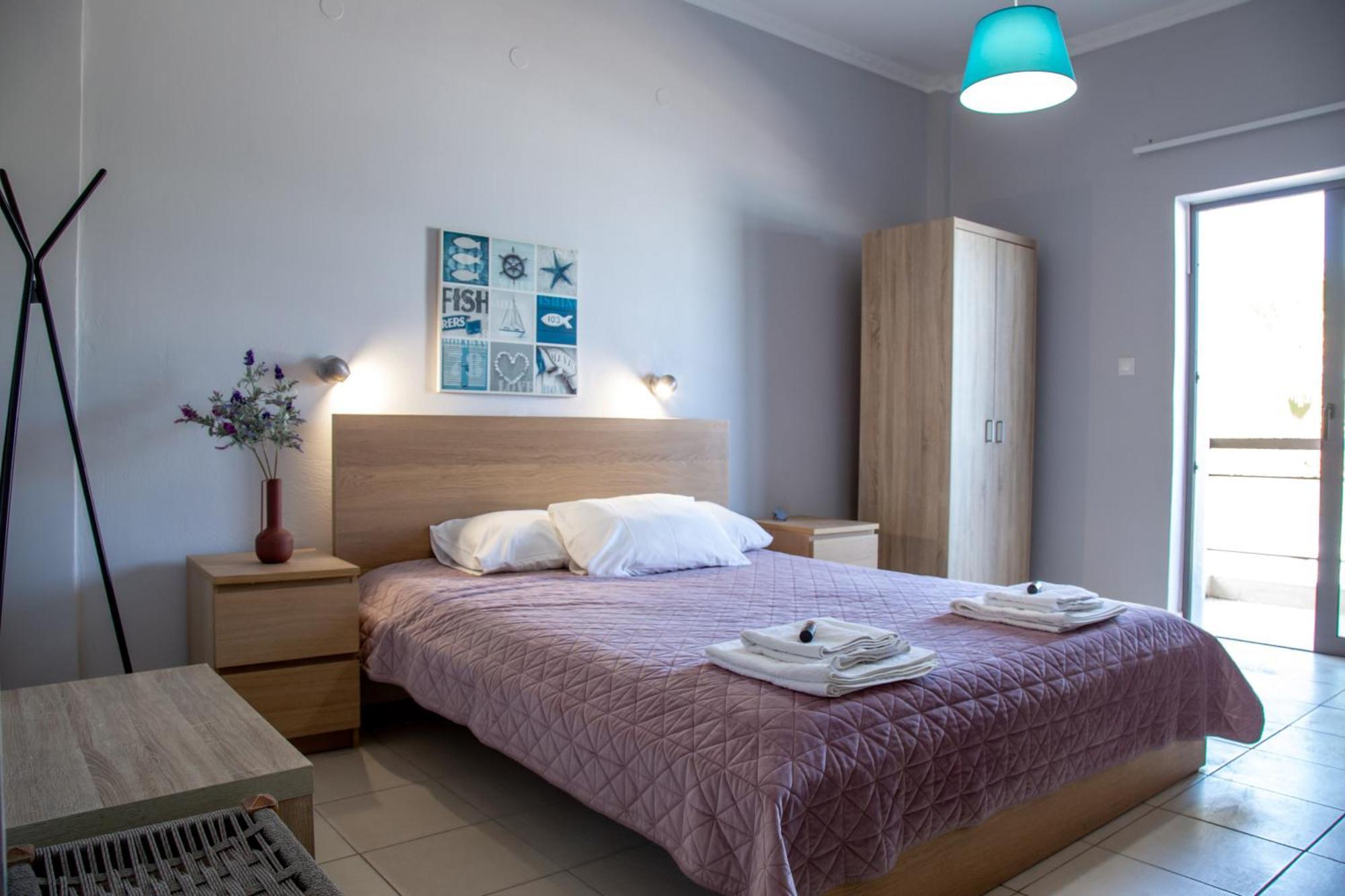 Nefeli Rooms Agia Marina  Luaran gambar