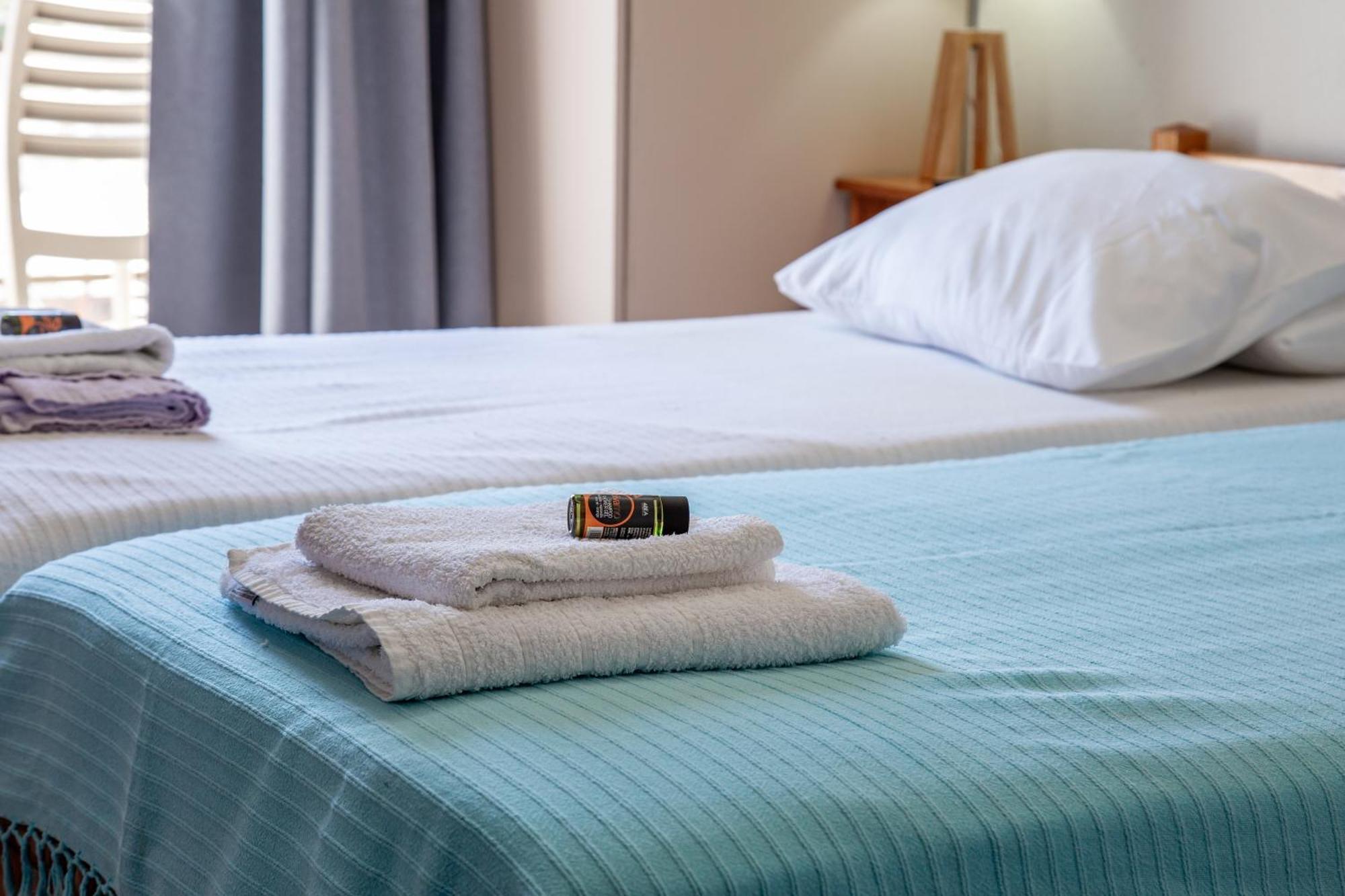 Nefeli Rooms Agia Marina  Luaran gambar