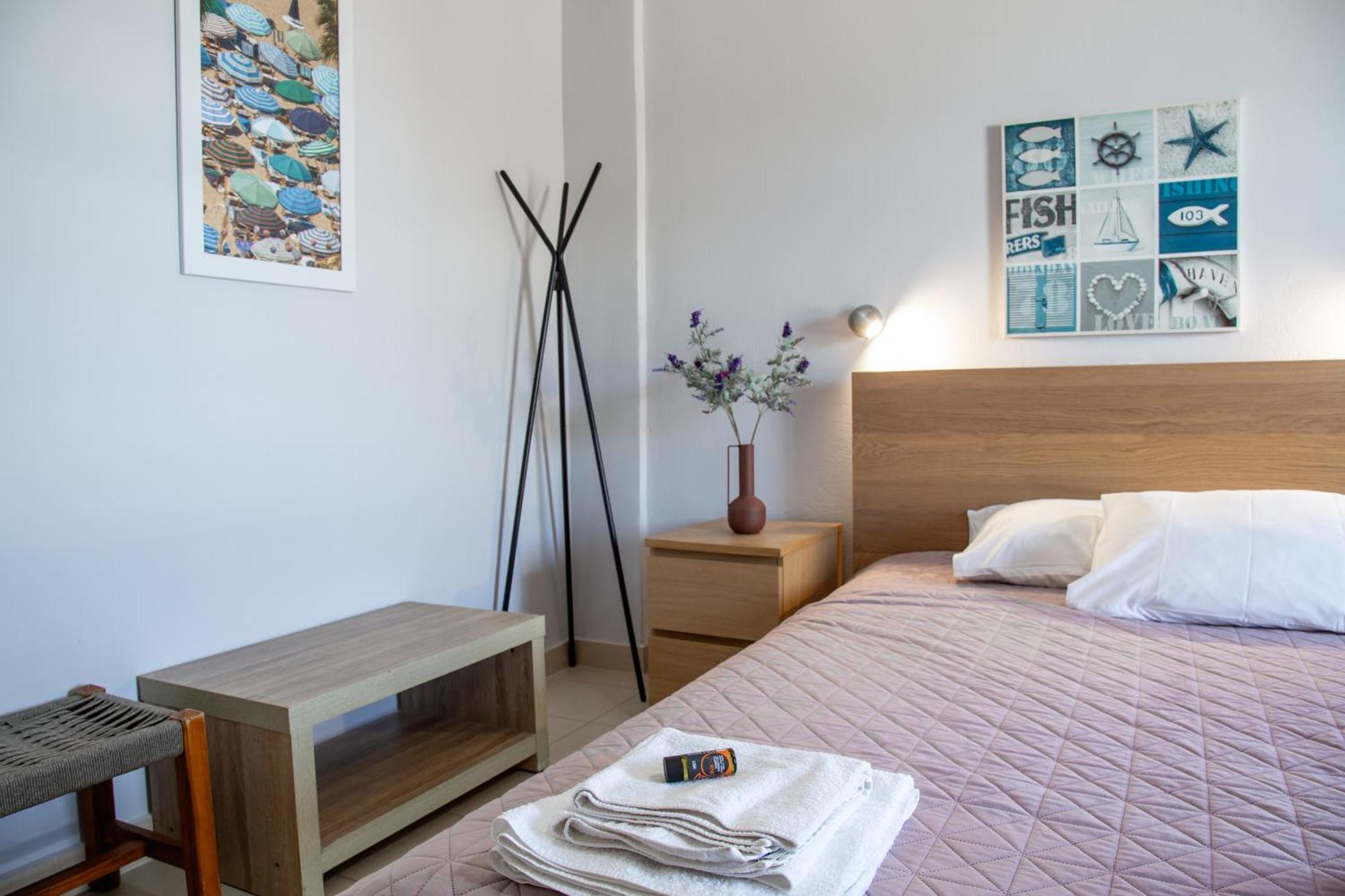Nefeli Rooms Agia Marina  Luaran gambar