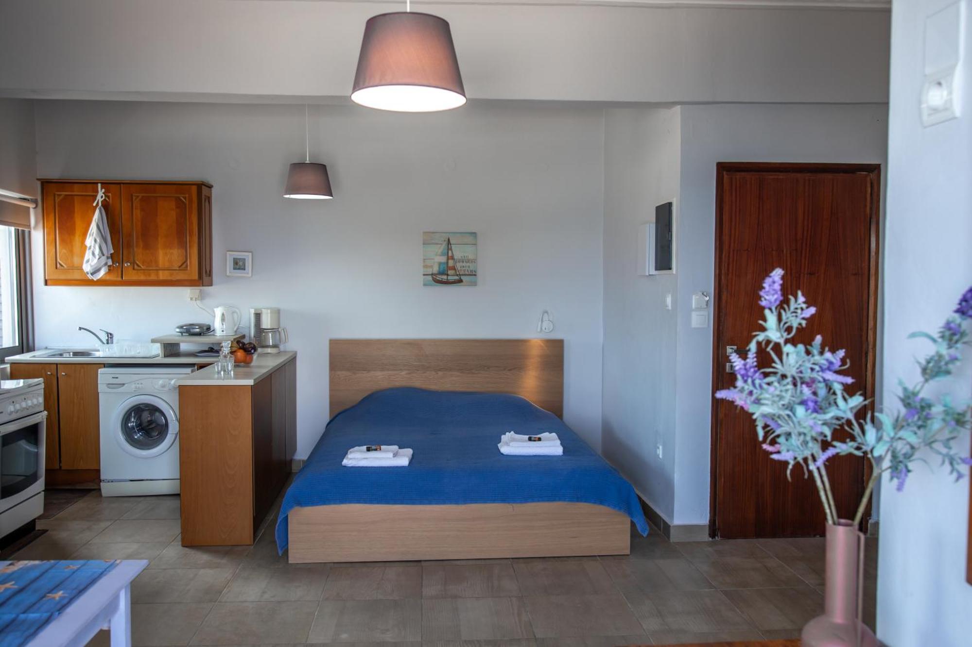 Nefeli Rooms Agia Marina  Luaran gambar