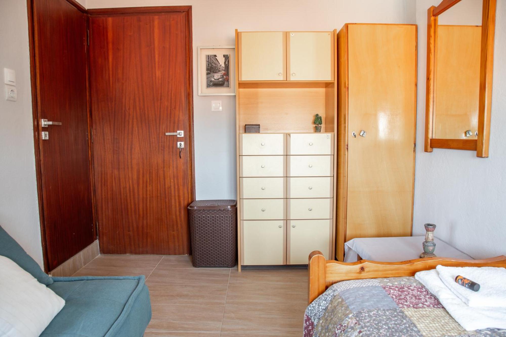 Nefeli Rooms Agia Marina  Luaran gambar