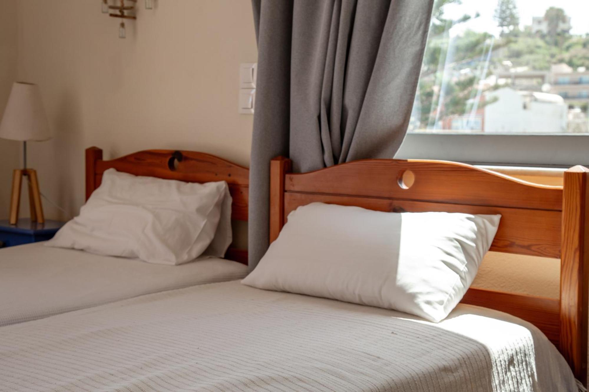 Nefeli Rooms Agia Marina  Luaran gambar