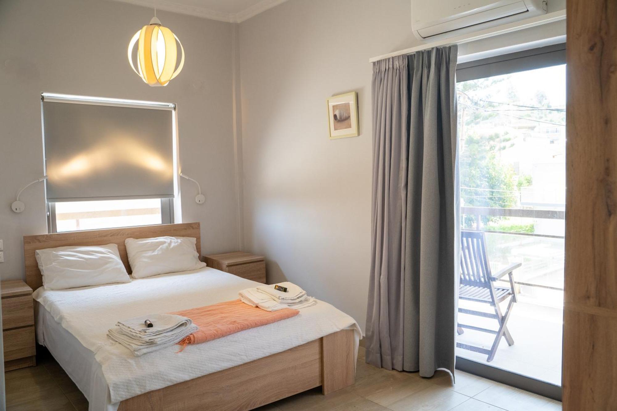 Nefeli Rooms Agia Marina  Luaran gambar